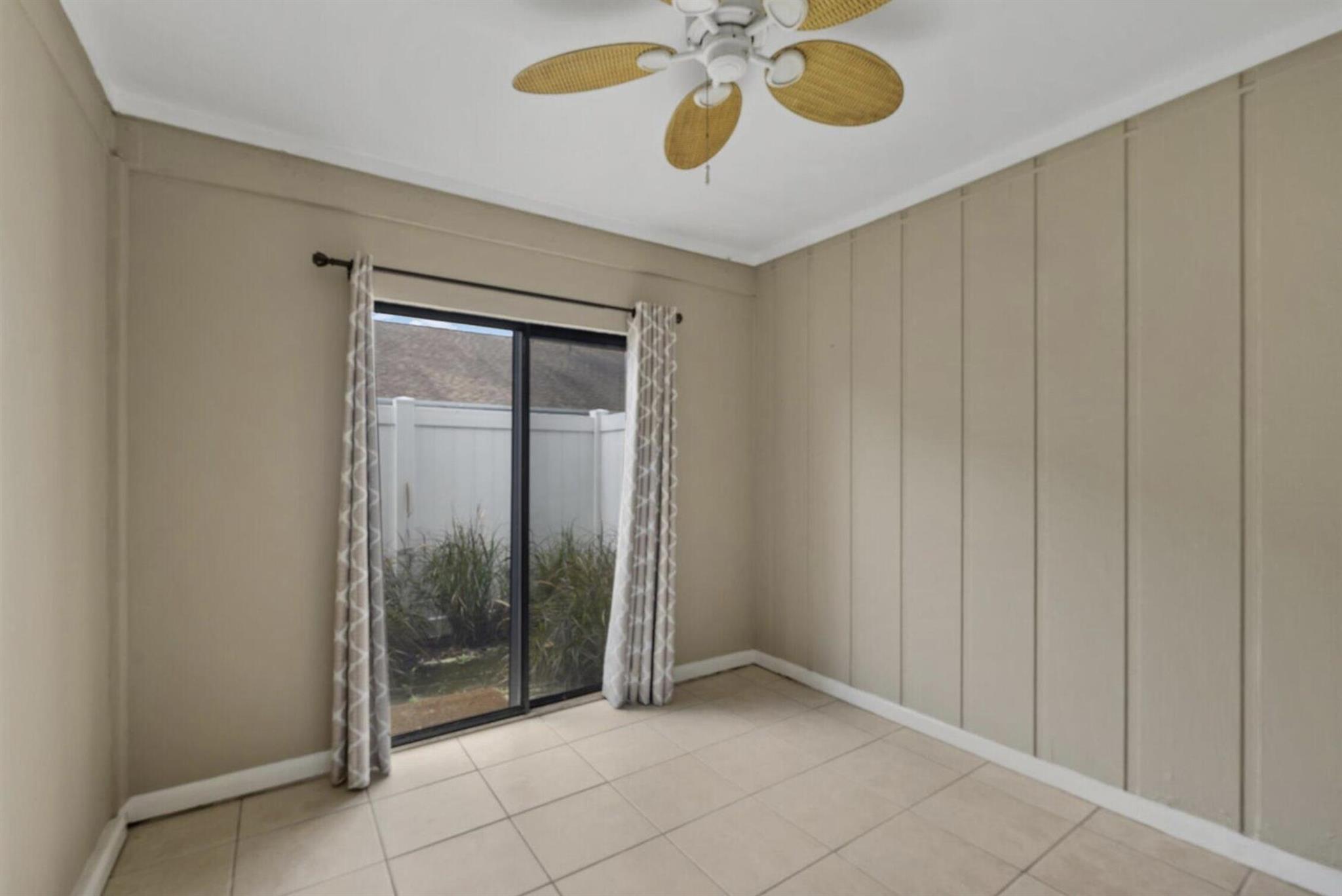 402 Lakewood Court Court 2b