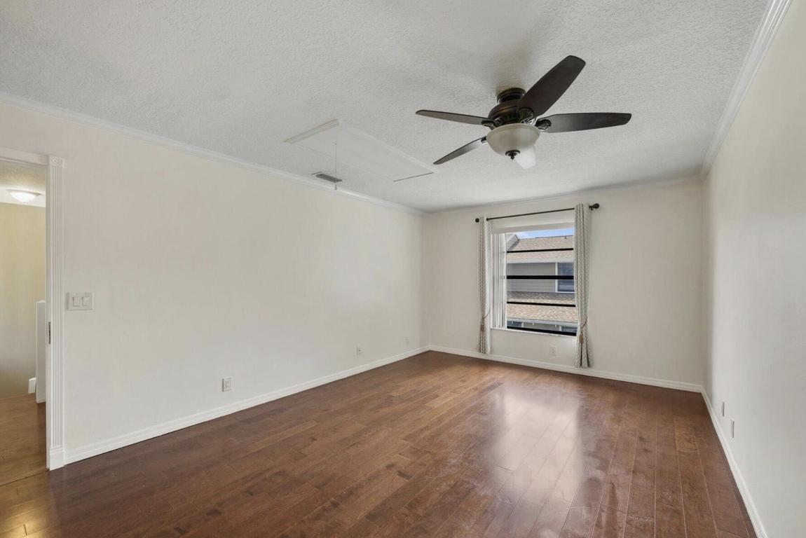 402 Lakewood Court Court 2b