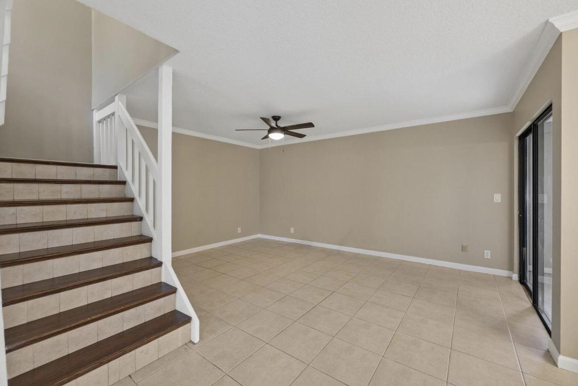 402 Lakewood Court Court 2b