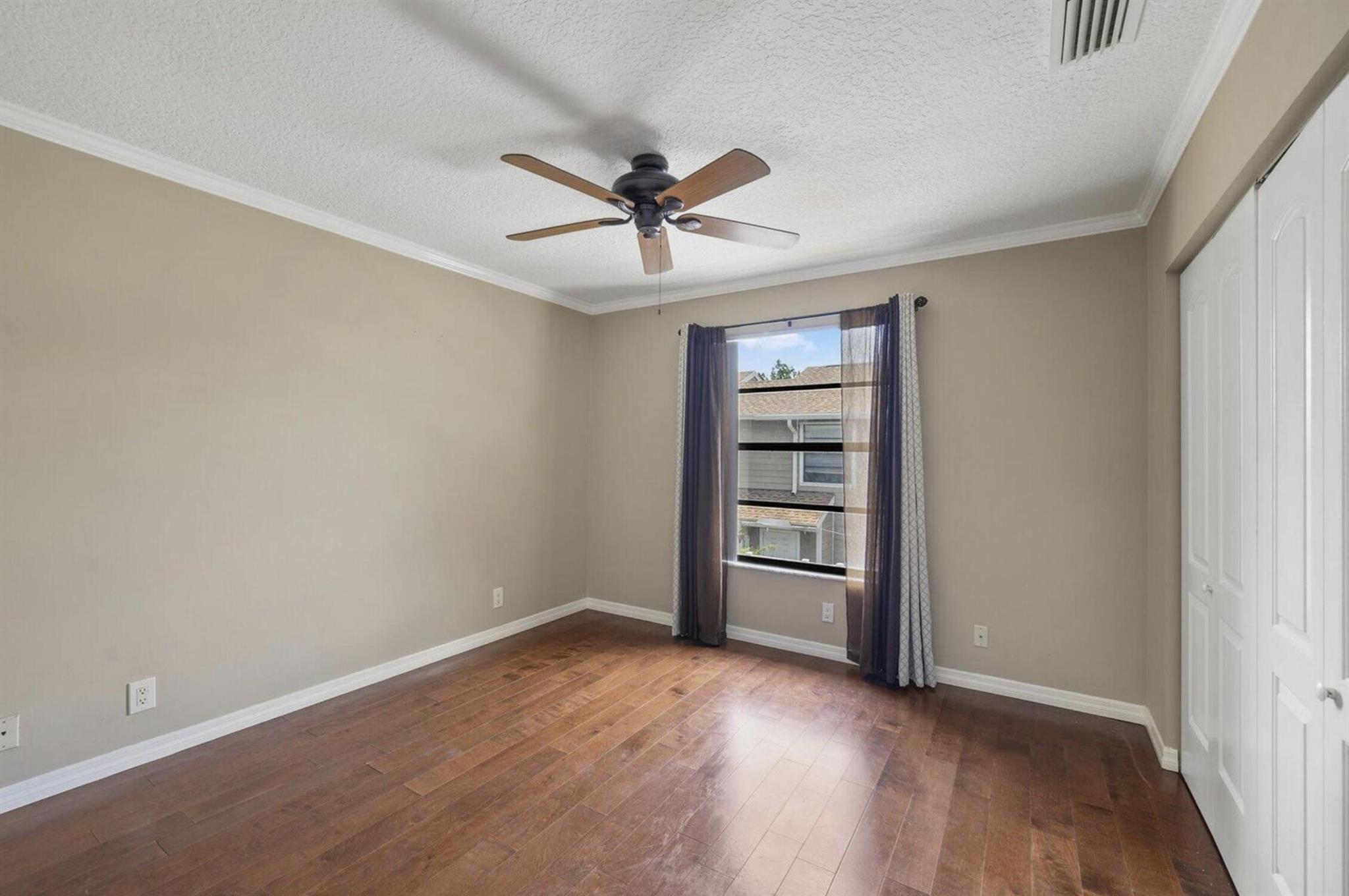 402 Lakewood Court Court 2b