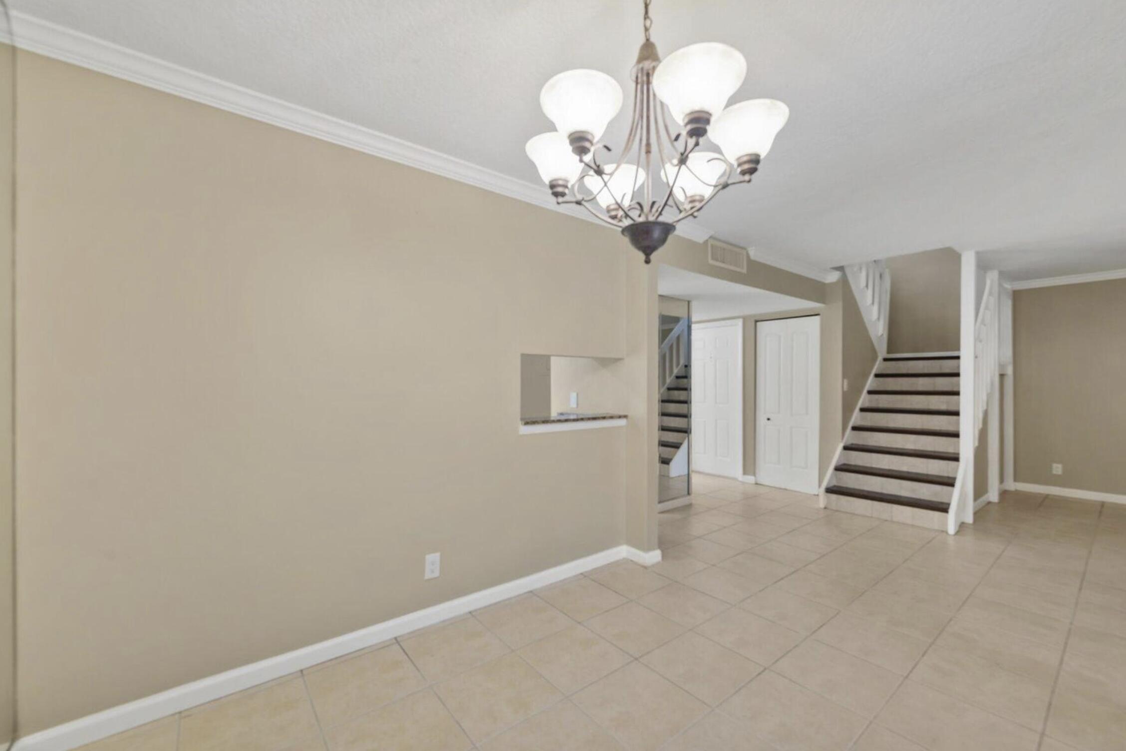 402 Lakewood Court Court 2b