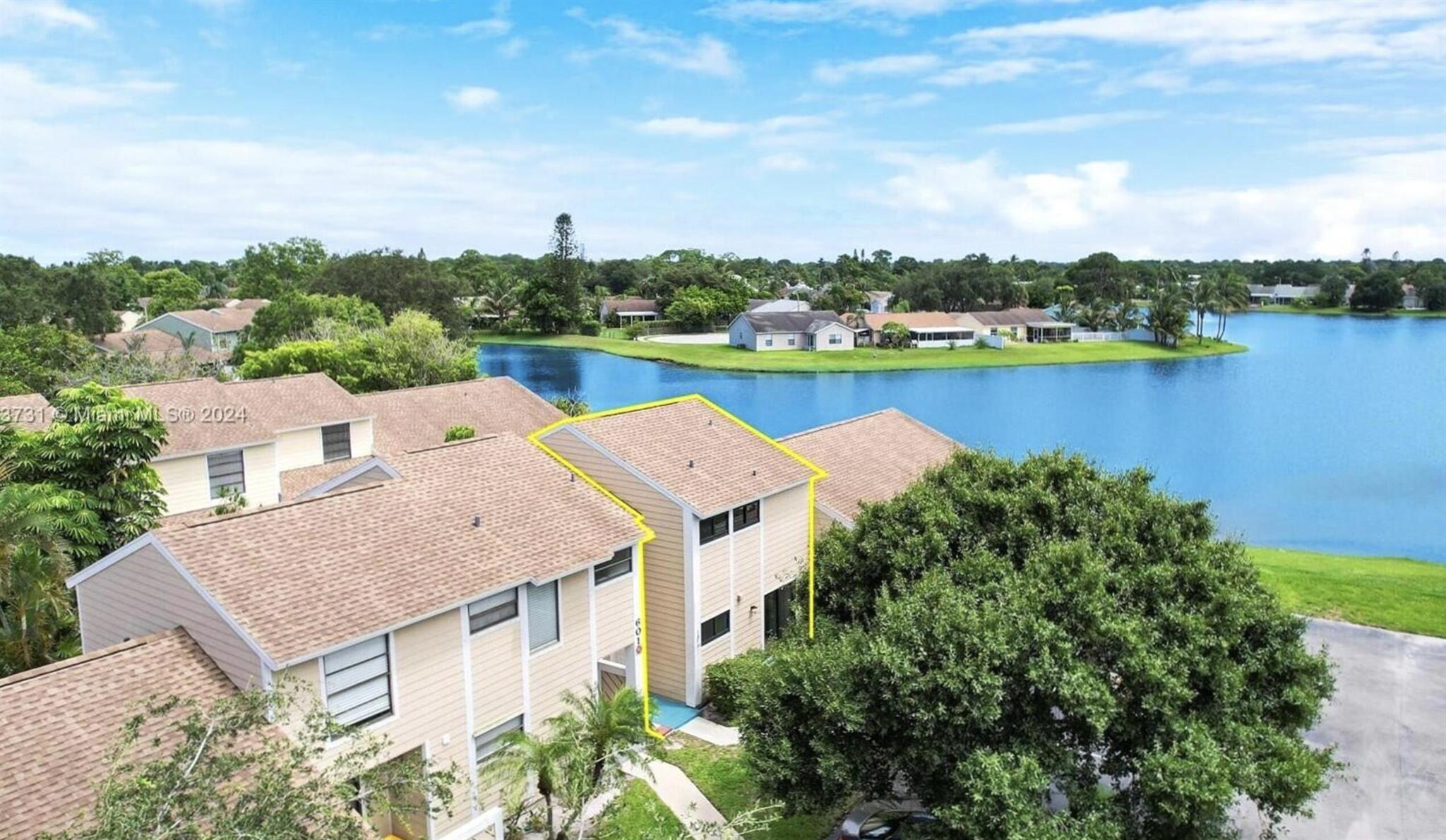 402 Lakewood Court Court 2b