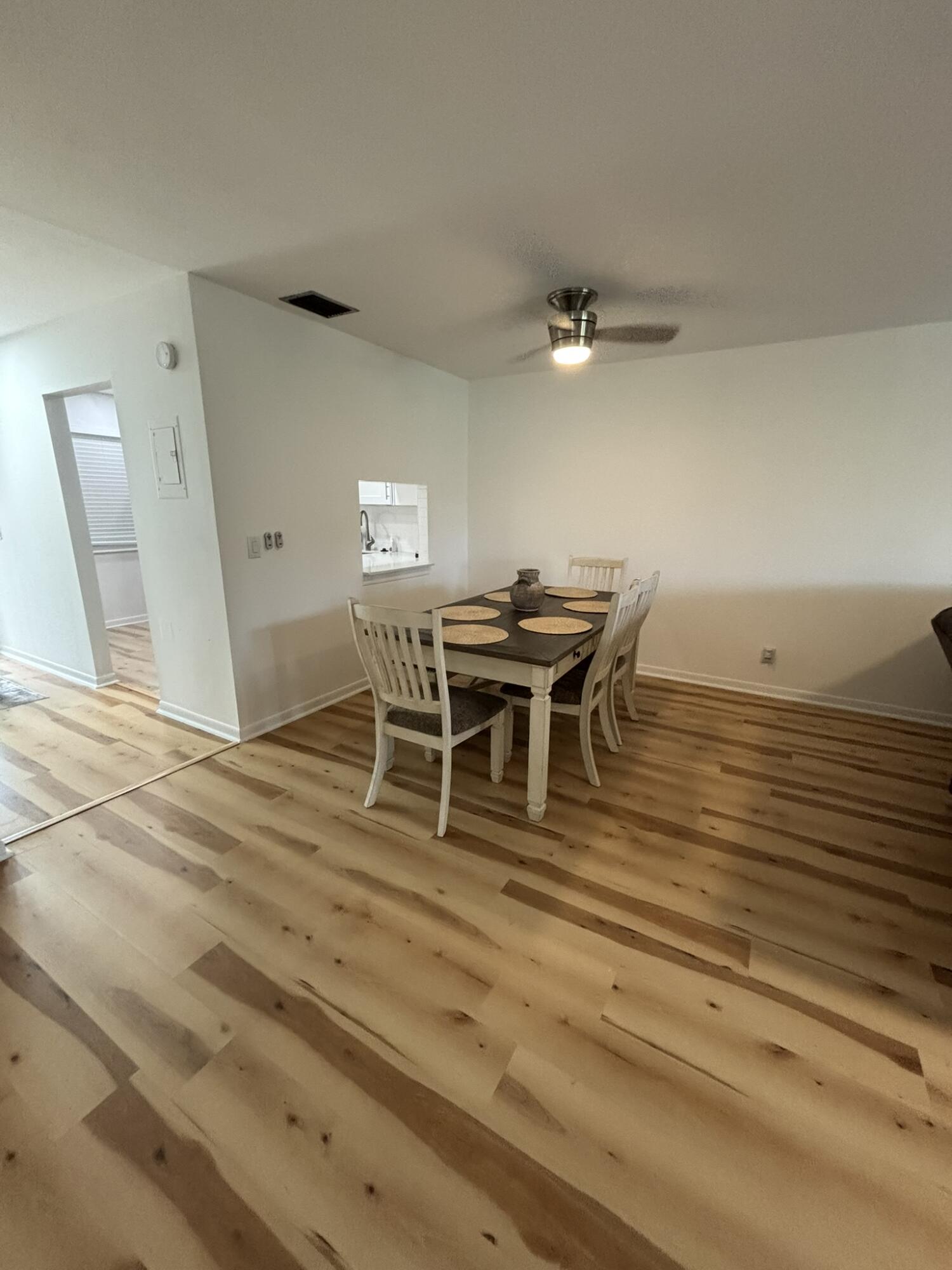 190 Lake Meryl Drive, West Palm Beach