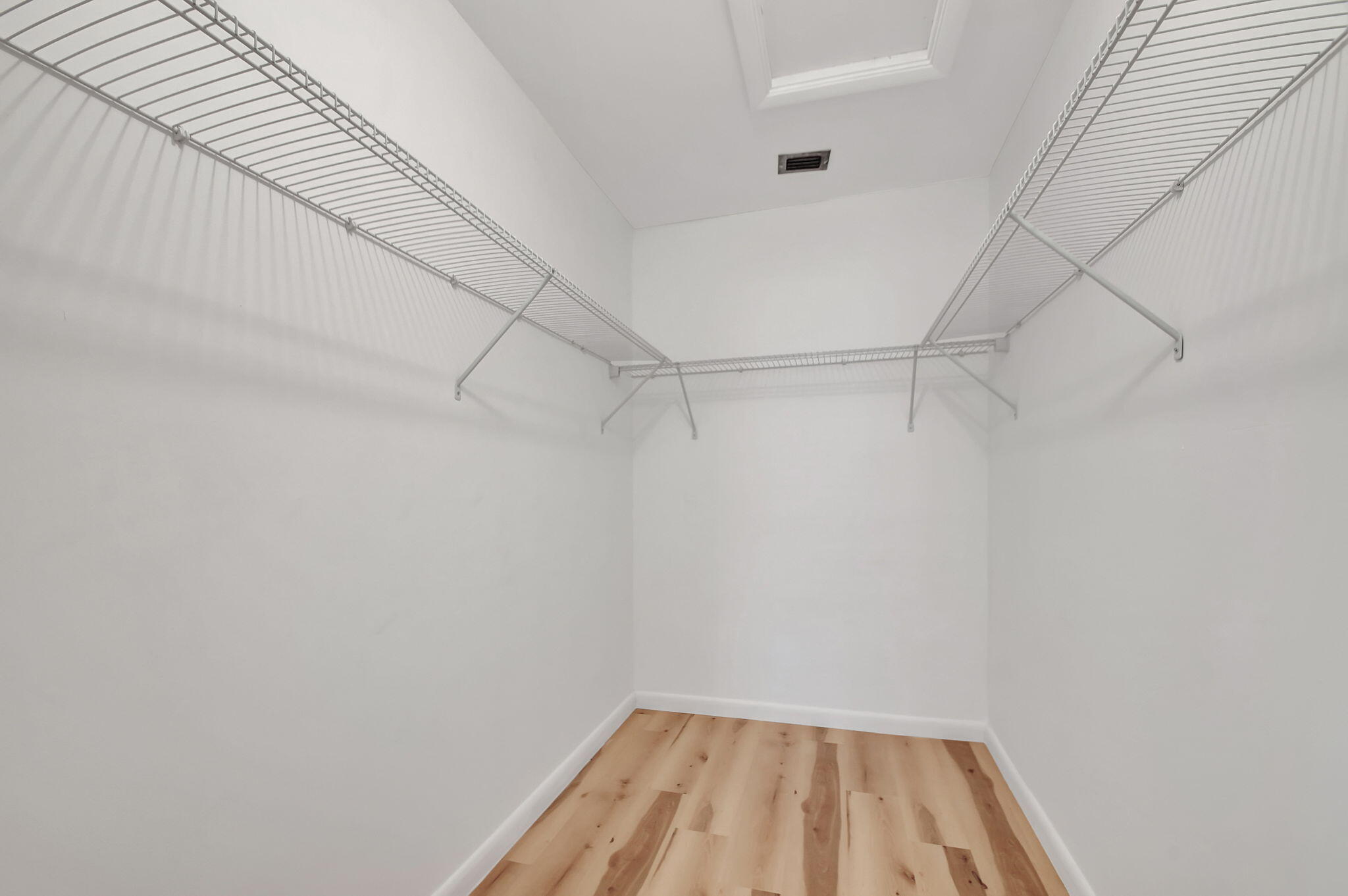 190 Lake Meryl Drive, West Palm Beach