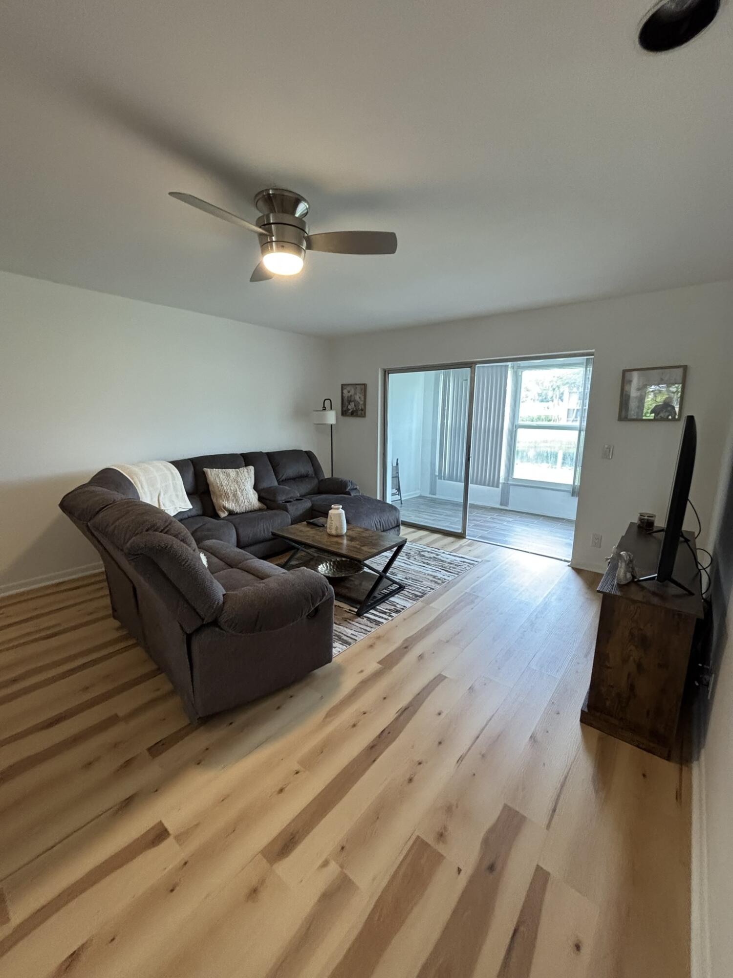 190 Lake Meryl Drive, West Palm Beach