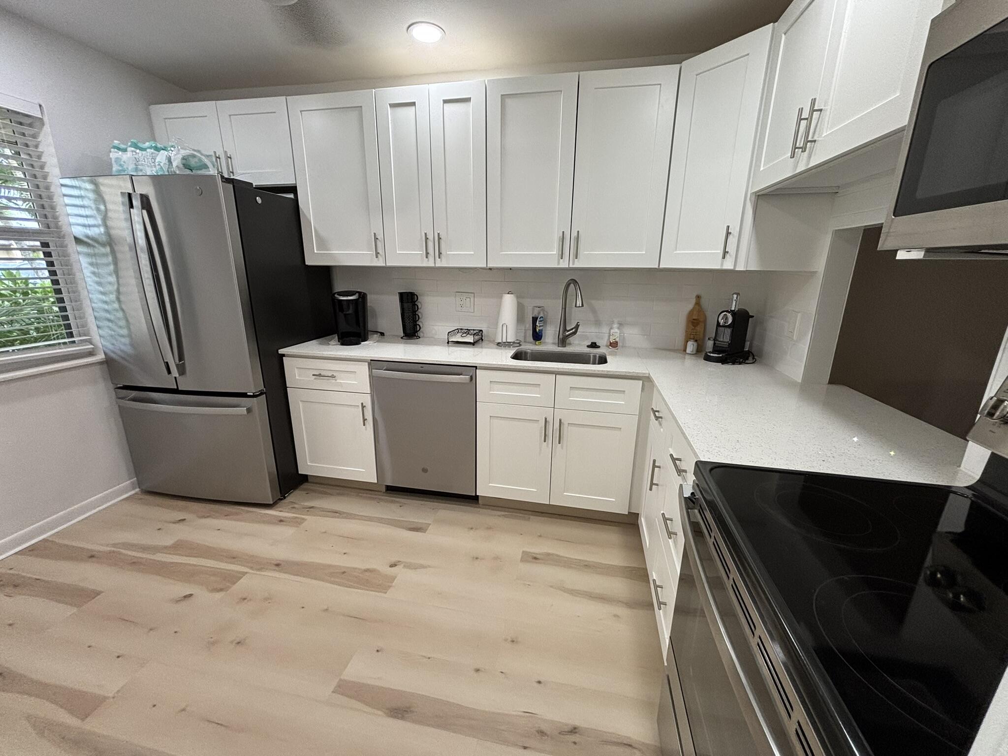 190 Lake Meryl Drive, West Palm Beach