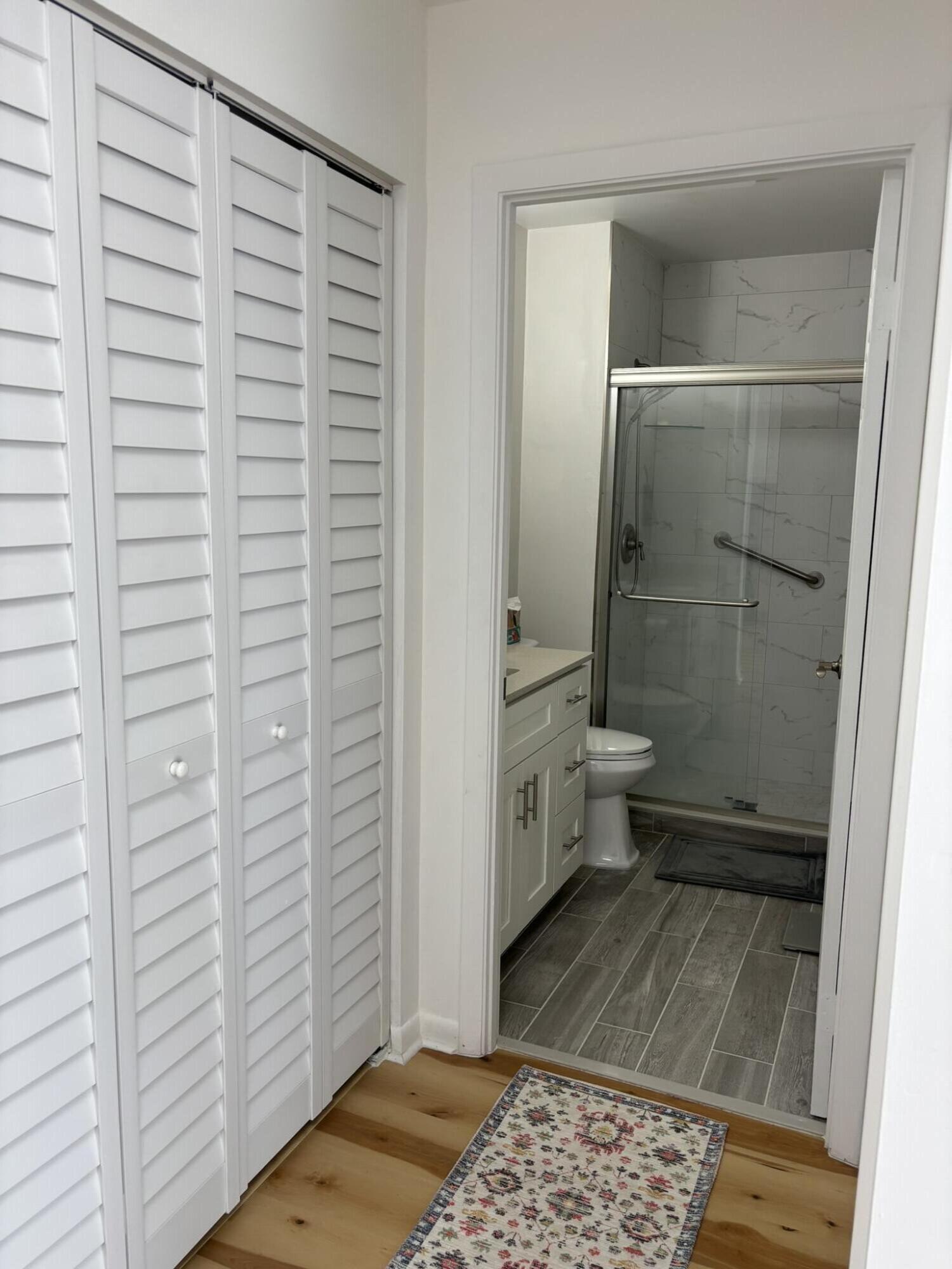 190 Lake Meryl Drive, West Palm Beach