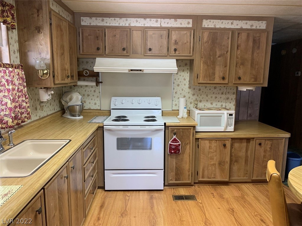 233 Trailzend Avenue