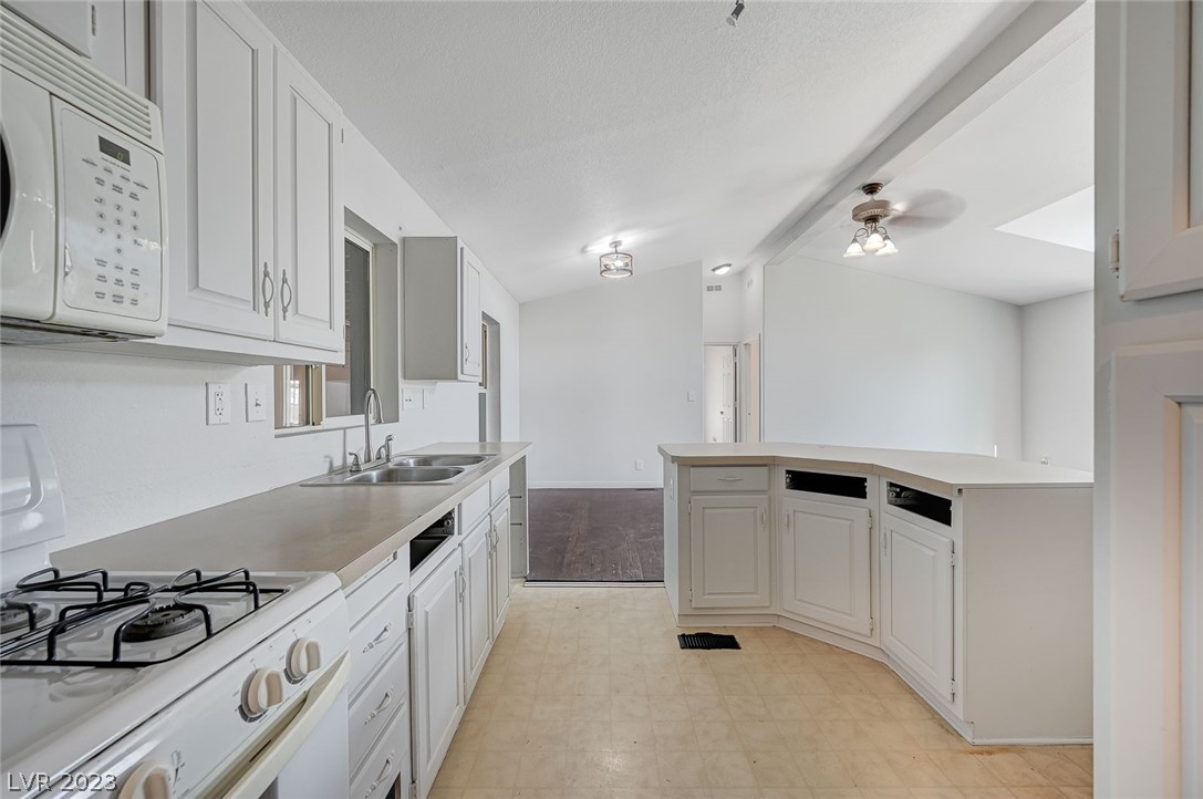 5845 East Carey Avenue