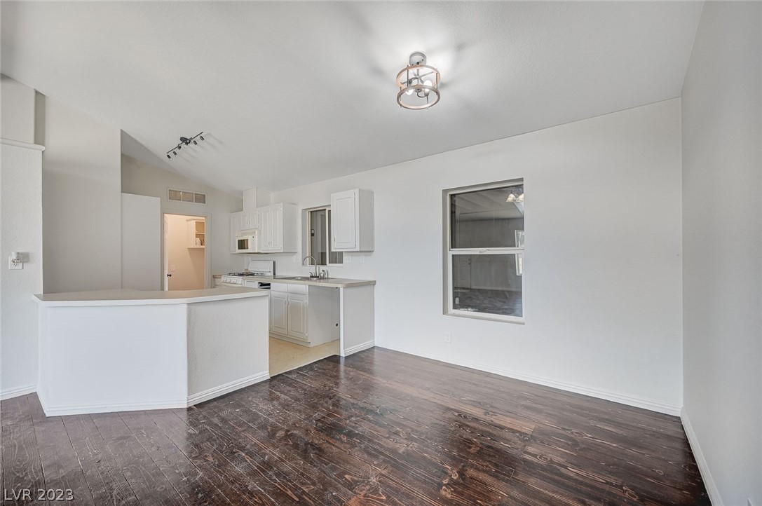 5845 East Carey Avenue