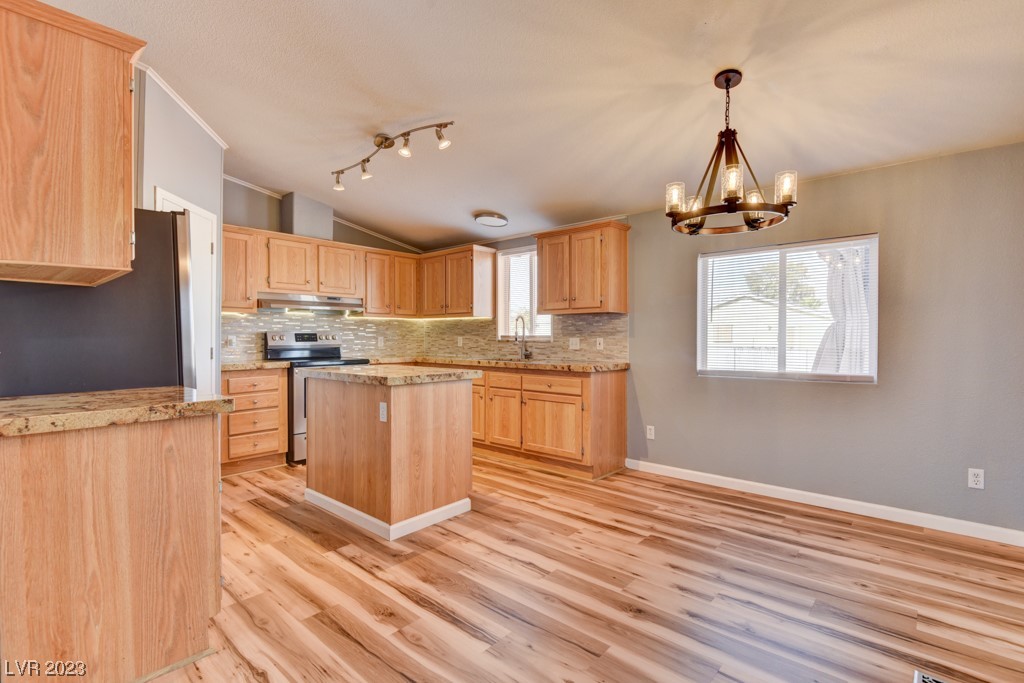 728 Mormon Peak Street