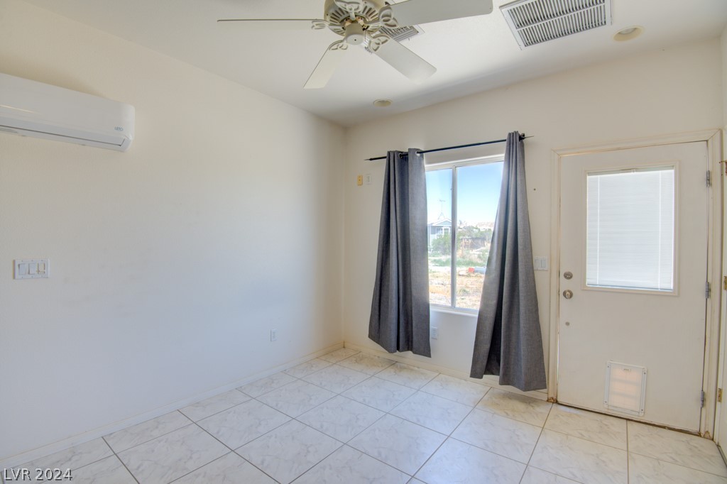 870 North Saltbrush Lane