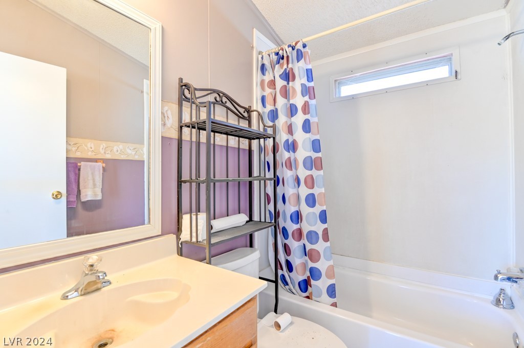 870 North Saltbrush Lane