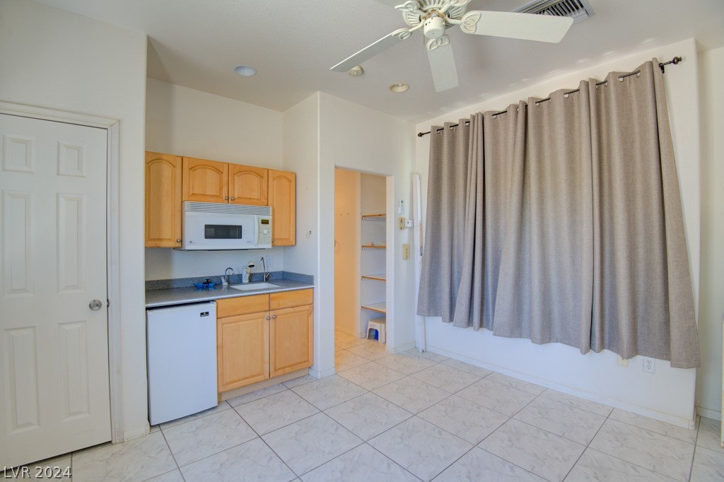 870 North Saltbrush Lane