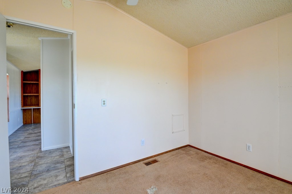 870 North Saltbrush Lane