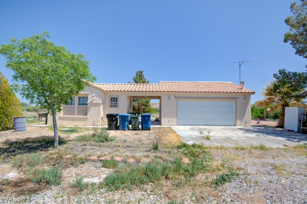 870 North Saltbrush Lane