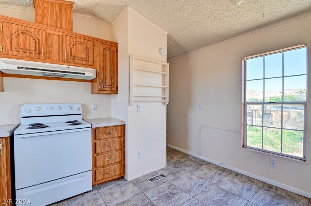 870 North Saltbrush Lane