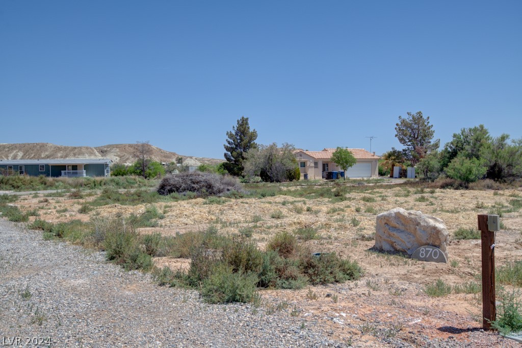 870 North Saltbrush Lane