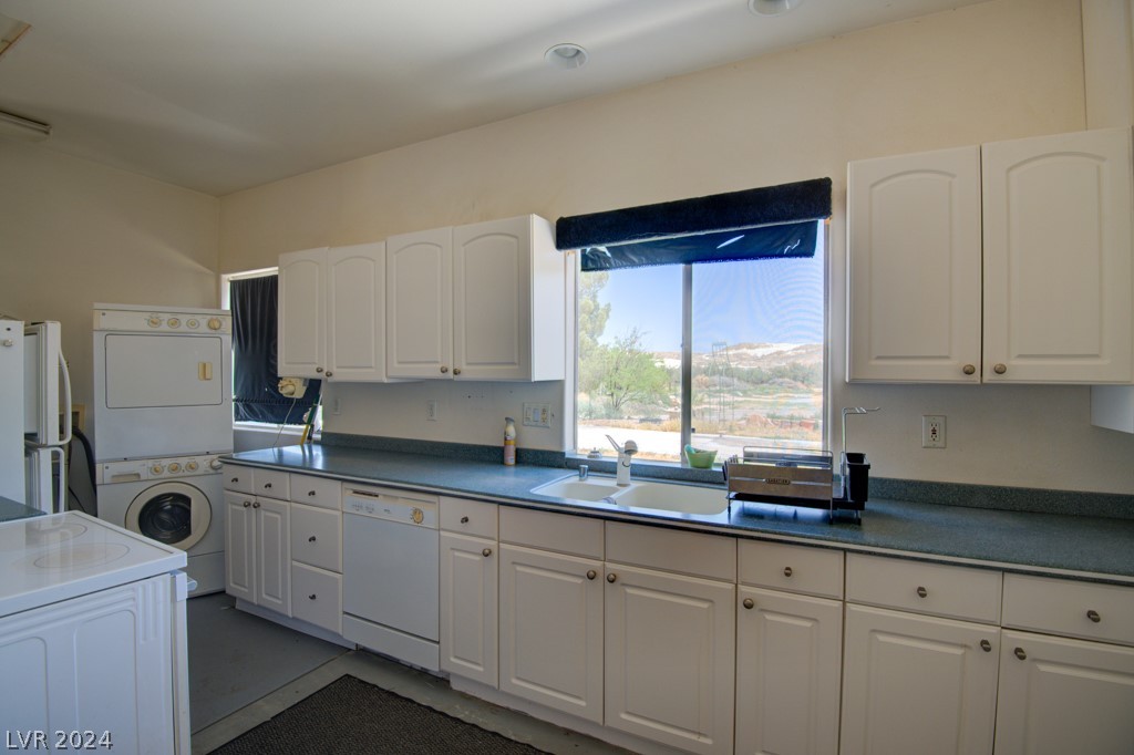 870 North Saltbrush Lane