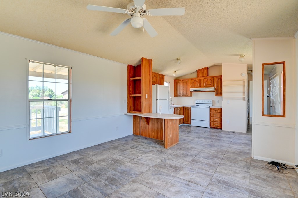 870 North Saltbrush Lane