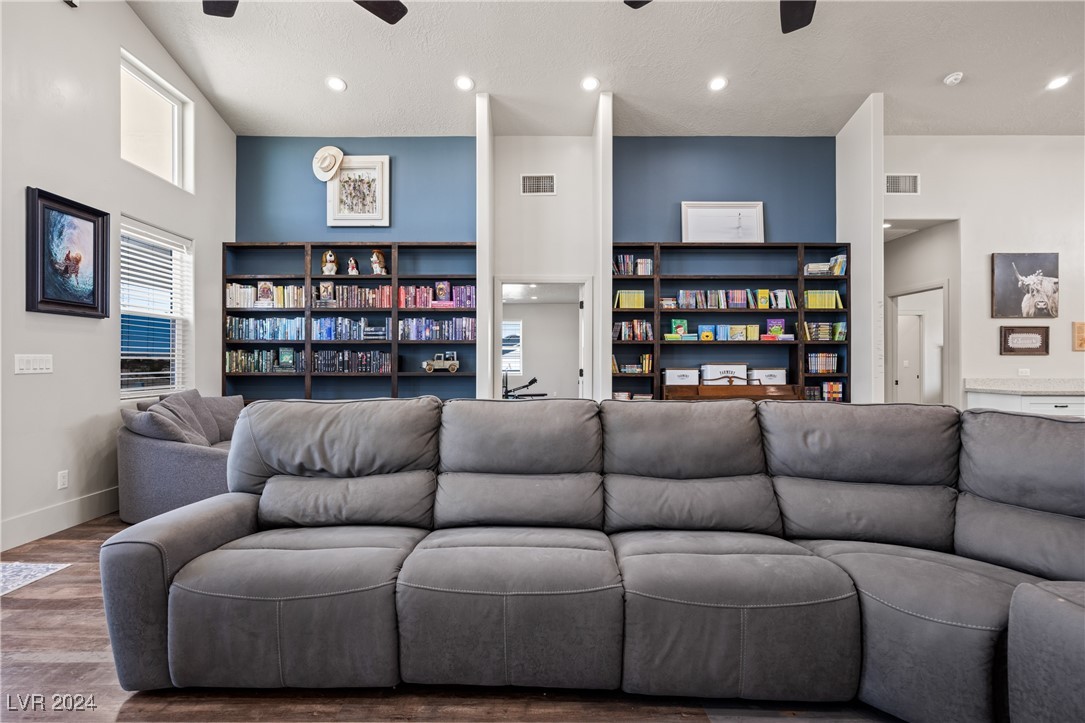 2630 Yamashita Street