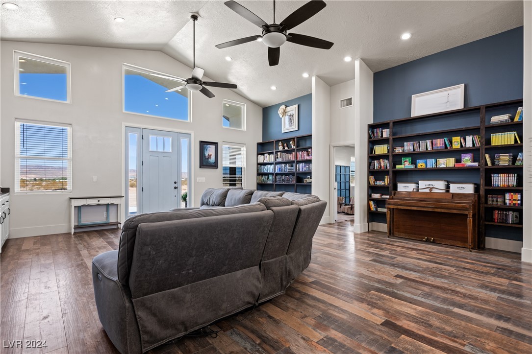 2630 Yamashita Street