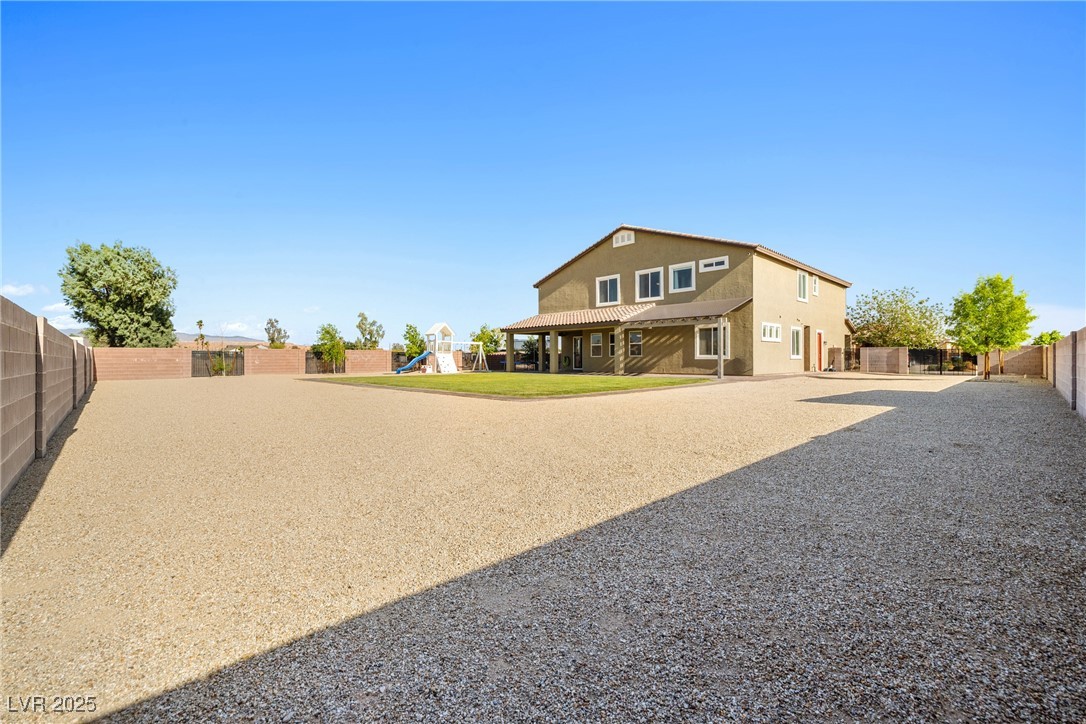 1512 Sagefield Way