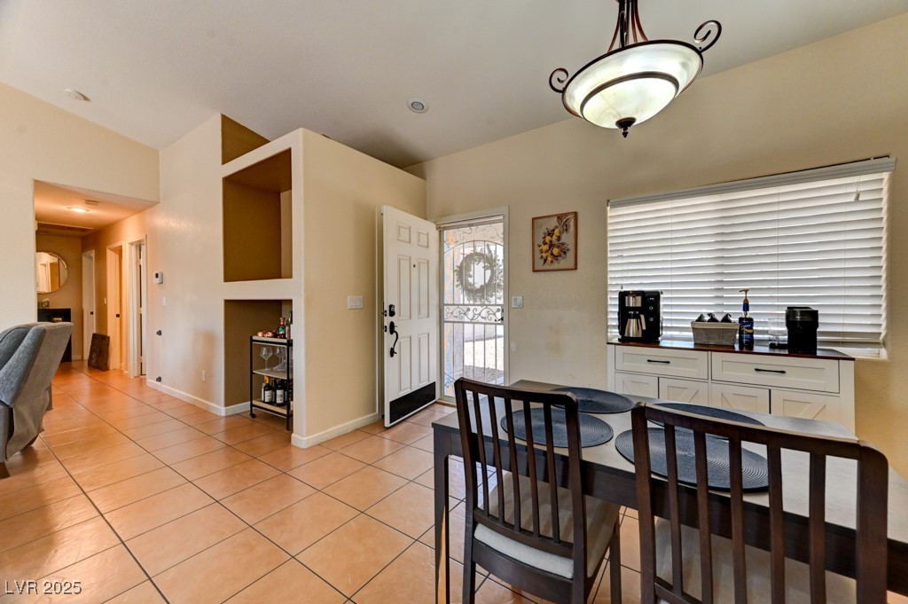 3823 Aspen Creek Avenue