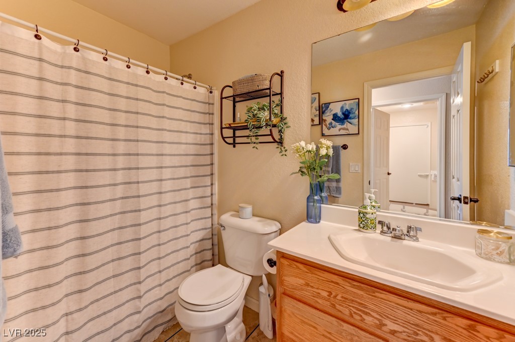 3823 Aspen Creek Avenue