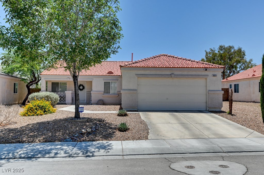 3823 Aspen Creek Avenue