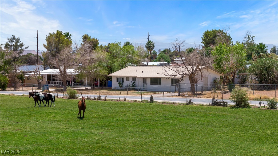 585 West Ingram Avenue