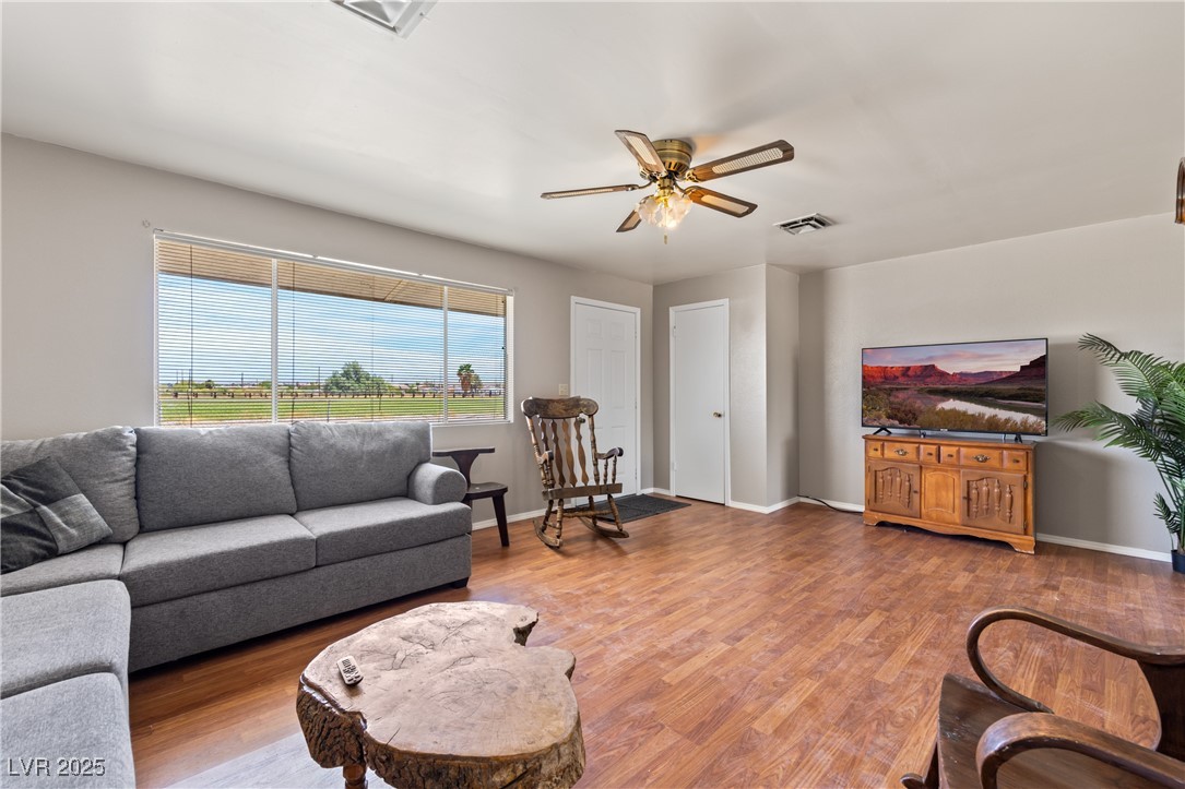 585 West Ingram Avenue