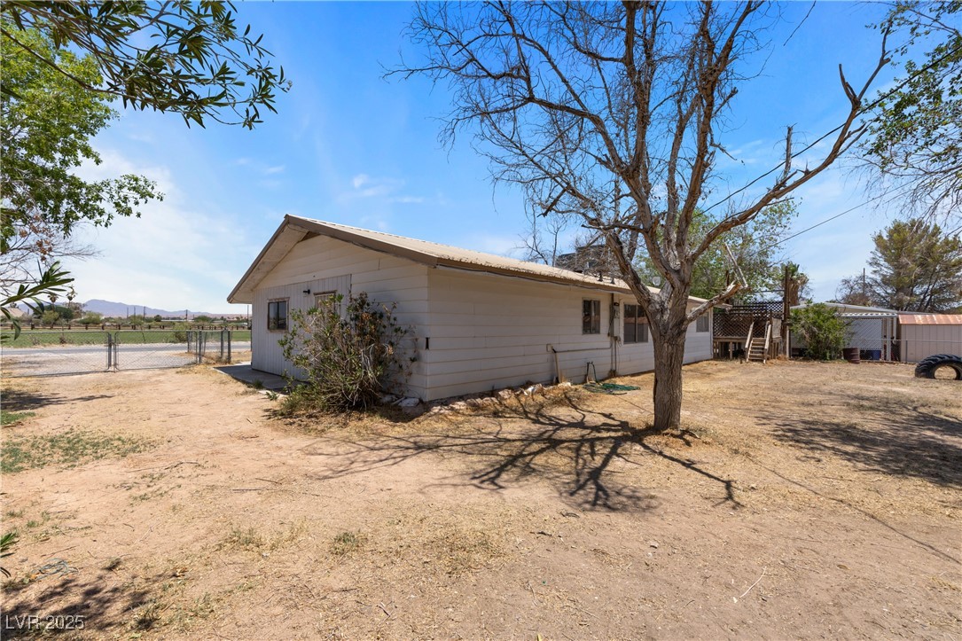 585 West Ingram Avenue