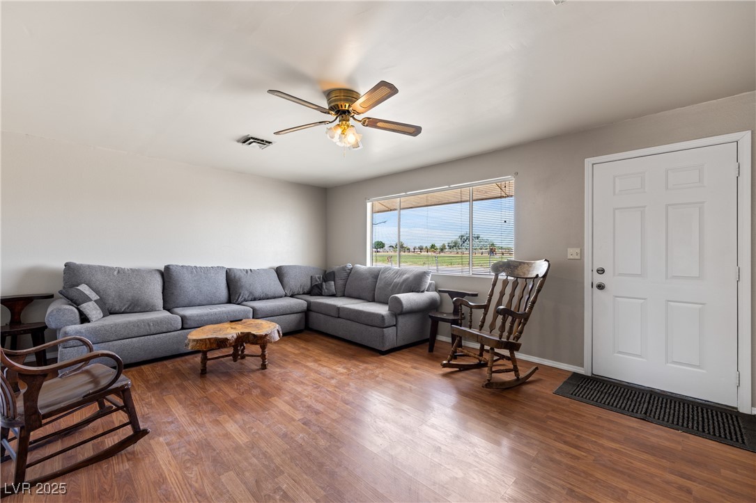 585 West Ingram Avenue