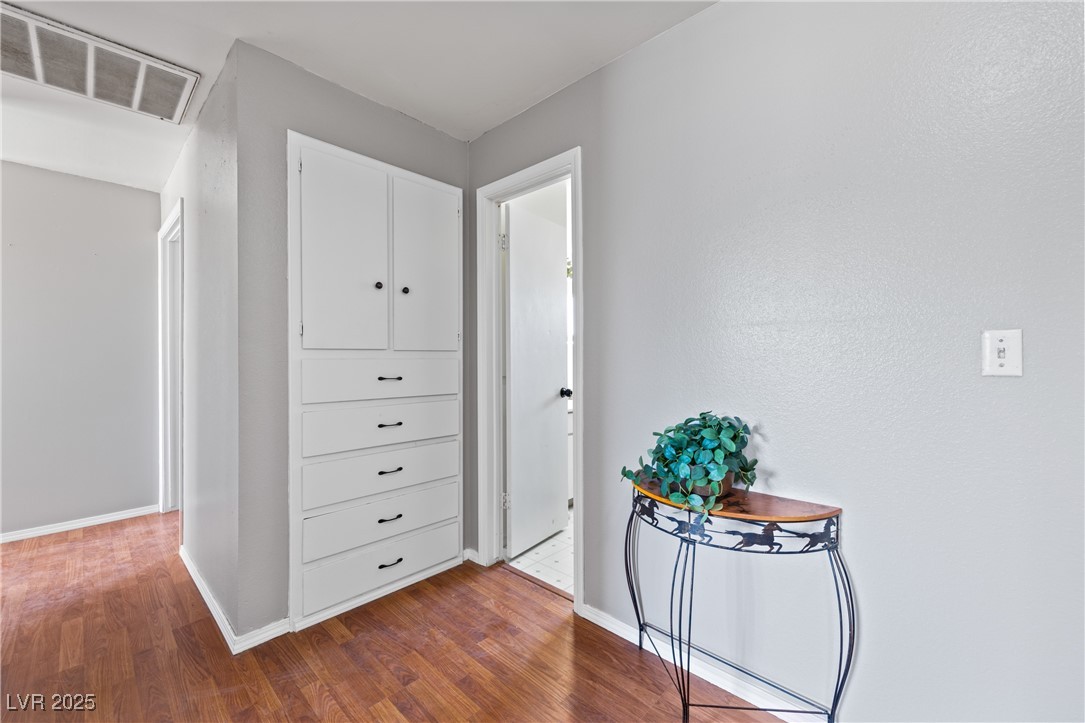 585 West Ingram Avenue