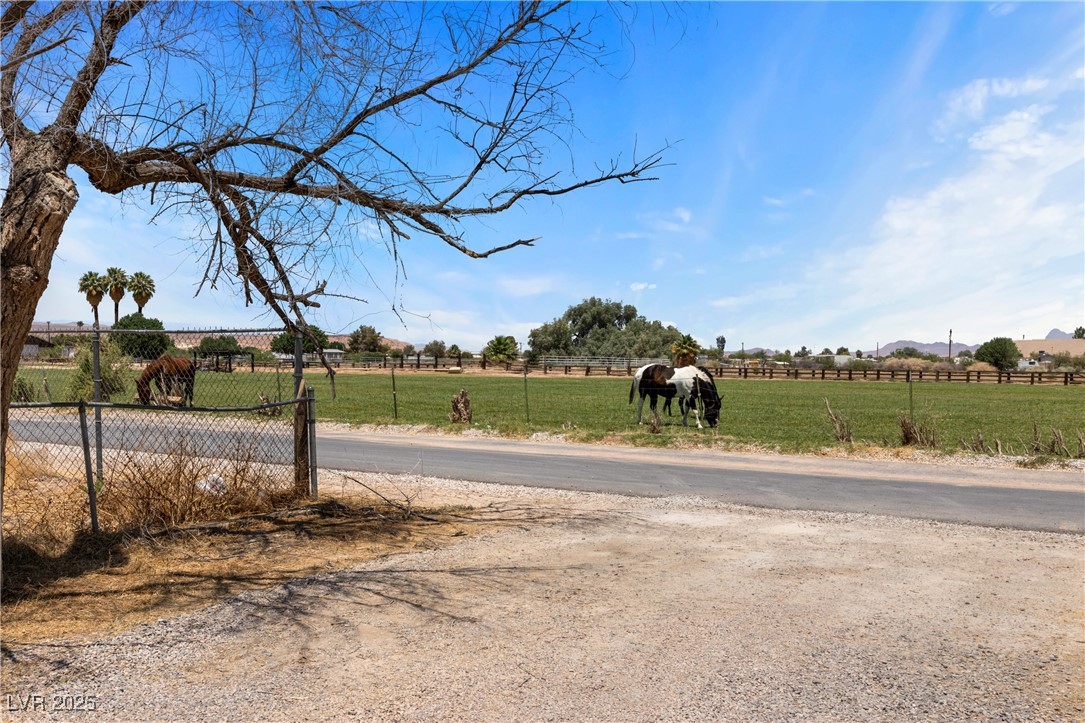 585 West Ingram Avenue