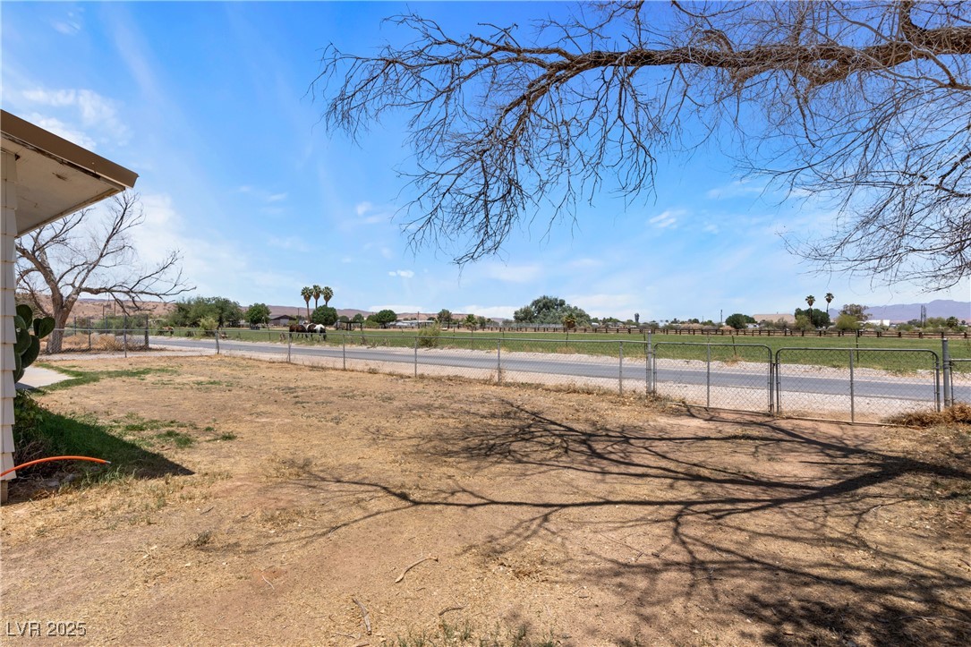 585 West Ingram Avenue