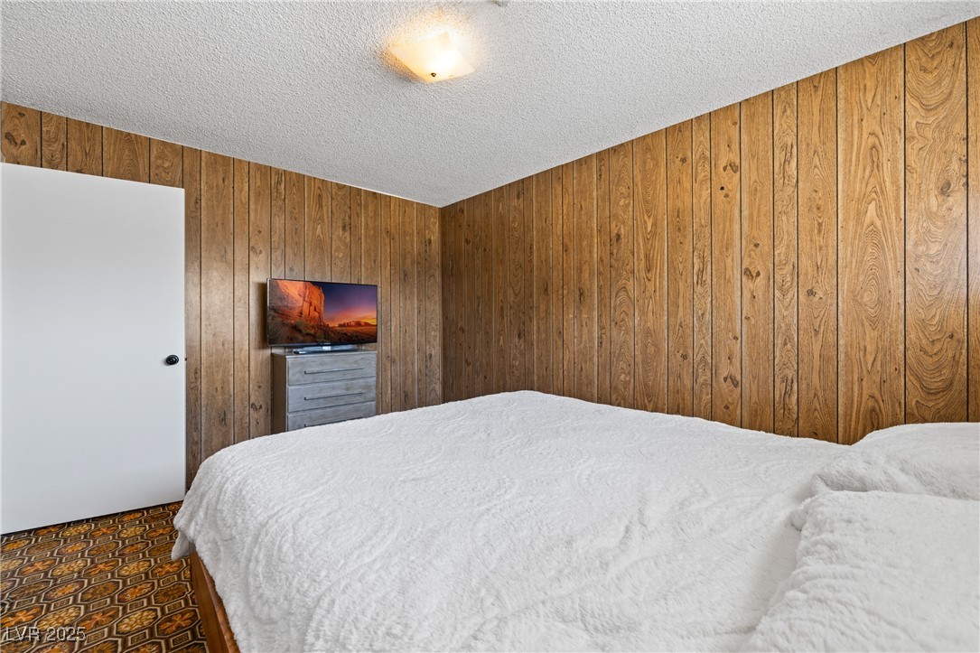 585 West Ingram Avenue