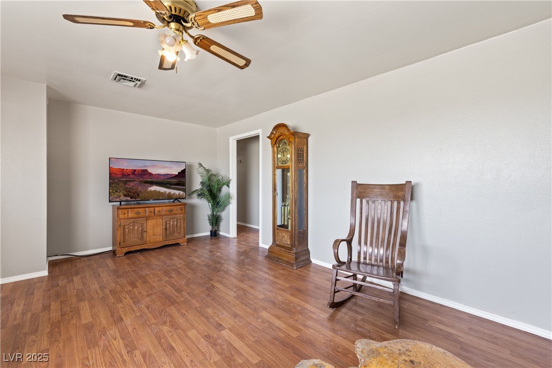 585 West Ingram Avenue