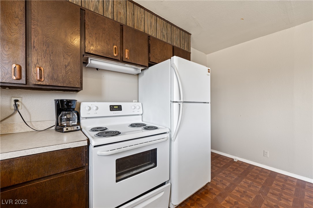 585 West Ingram Avenue