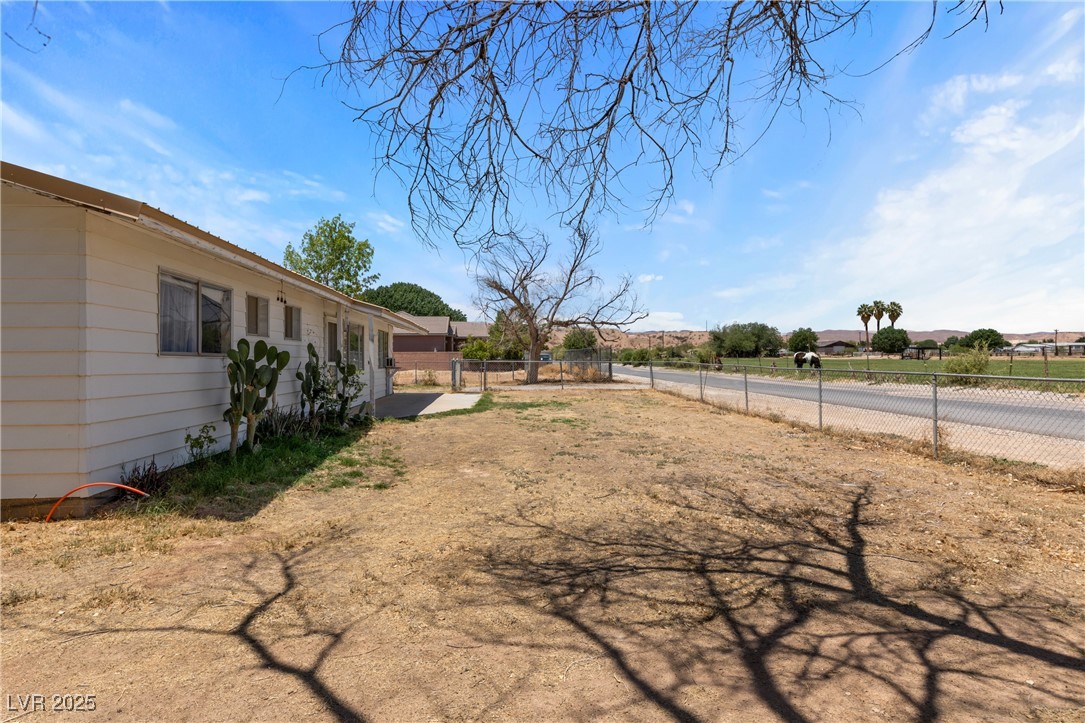 585 West Ingram Avenue