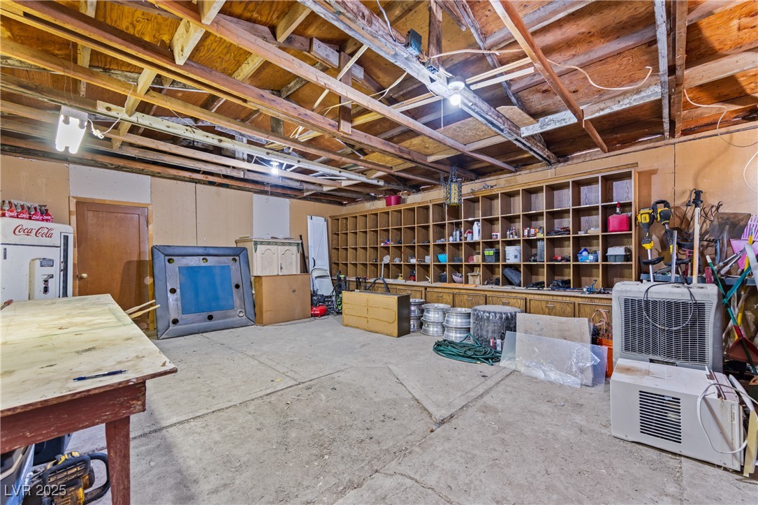 585 West Ingram Avenue