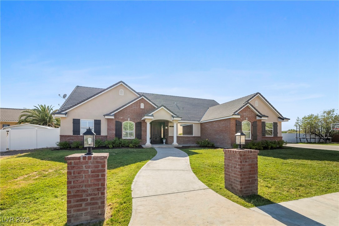 2477 Adobe Wells Drive