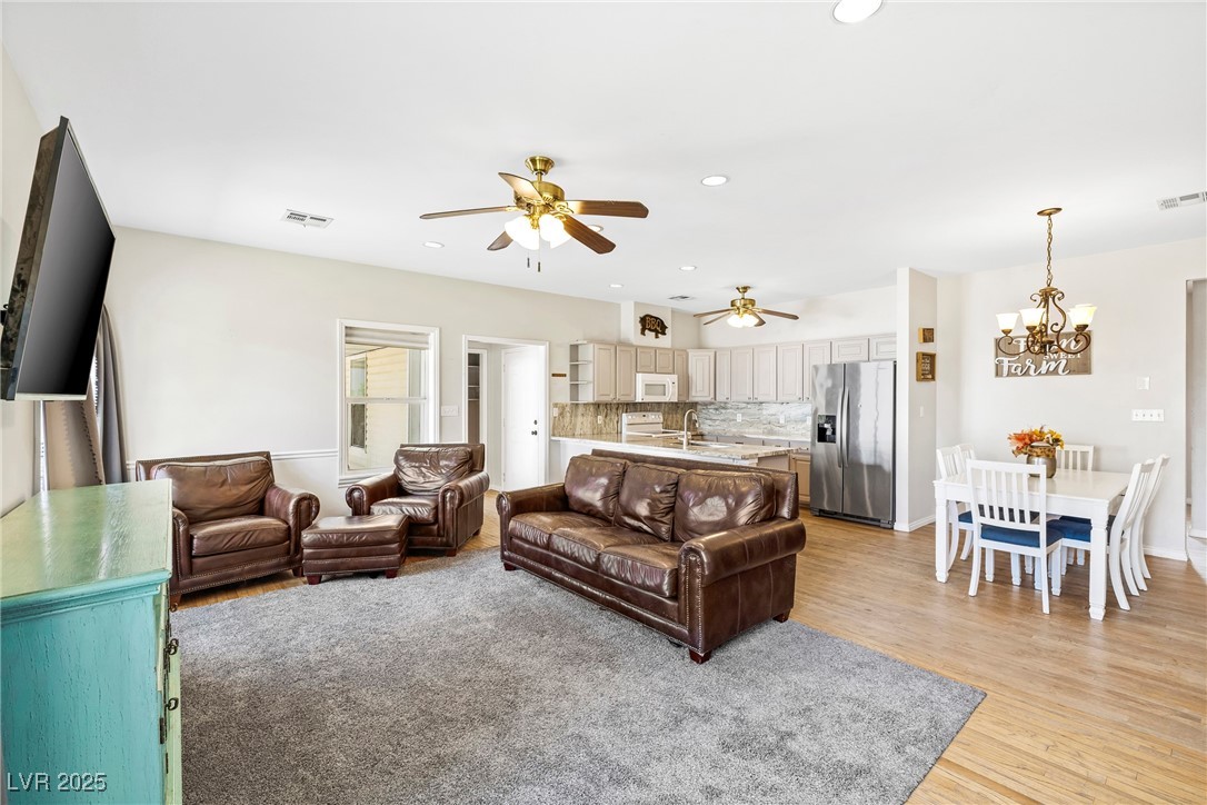 3756 Stratton