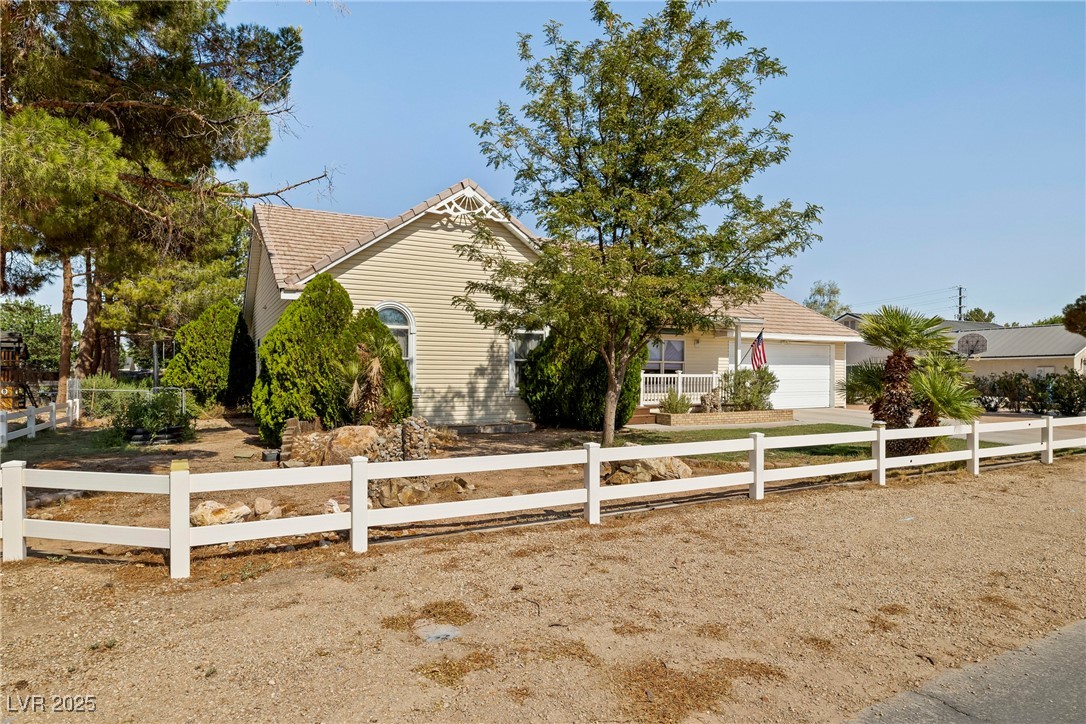 3756 Stratton