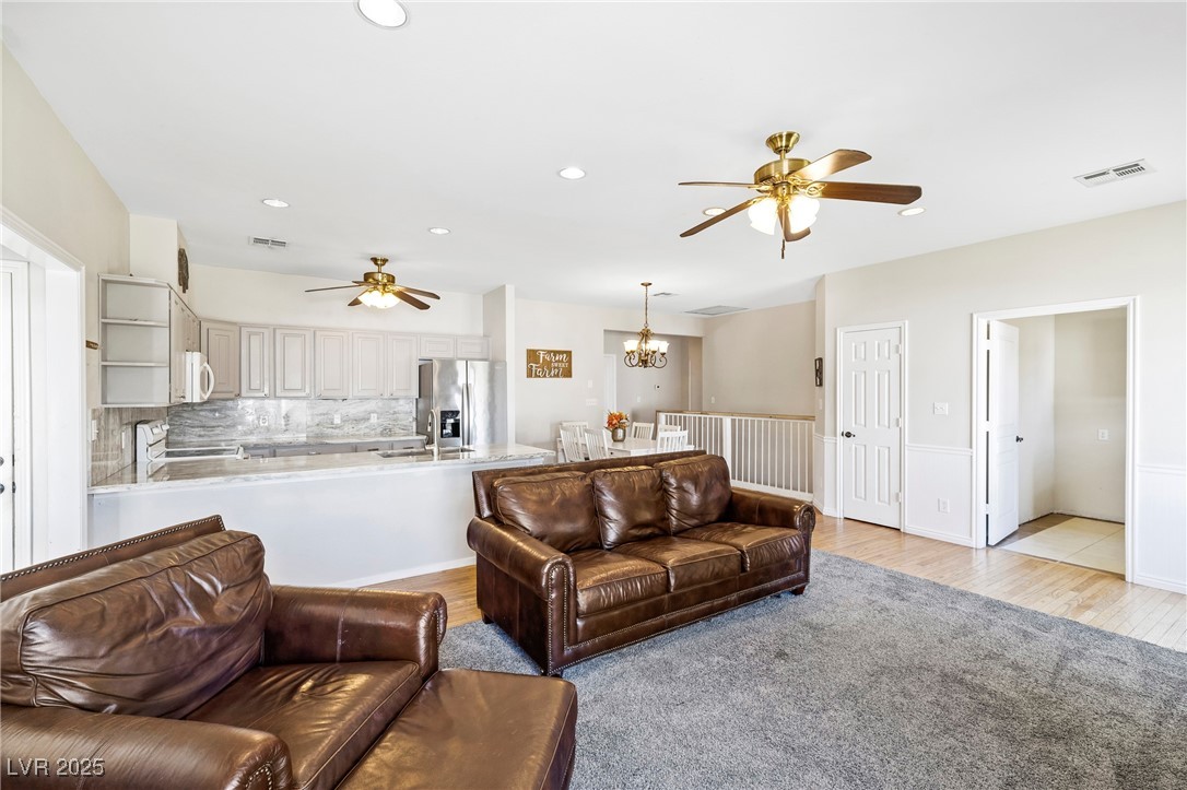3756 Stratton
