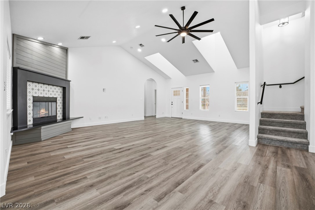 1352 Lake Valley Drive