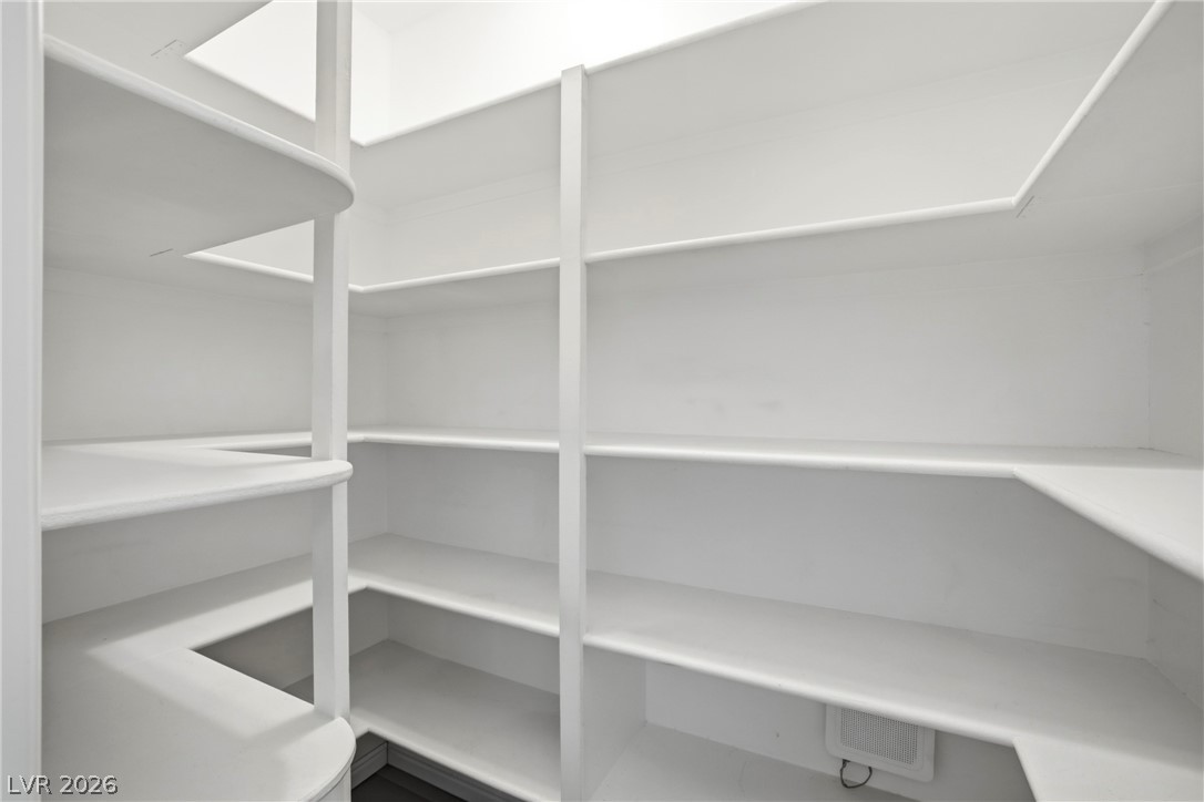 1352 Lake Valley Drive