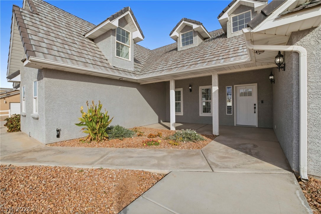 1352 Lake Valley Drive