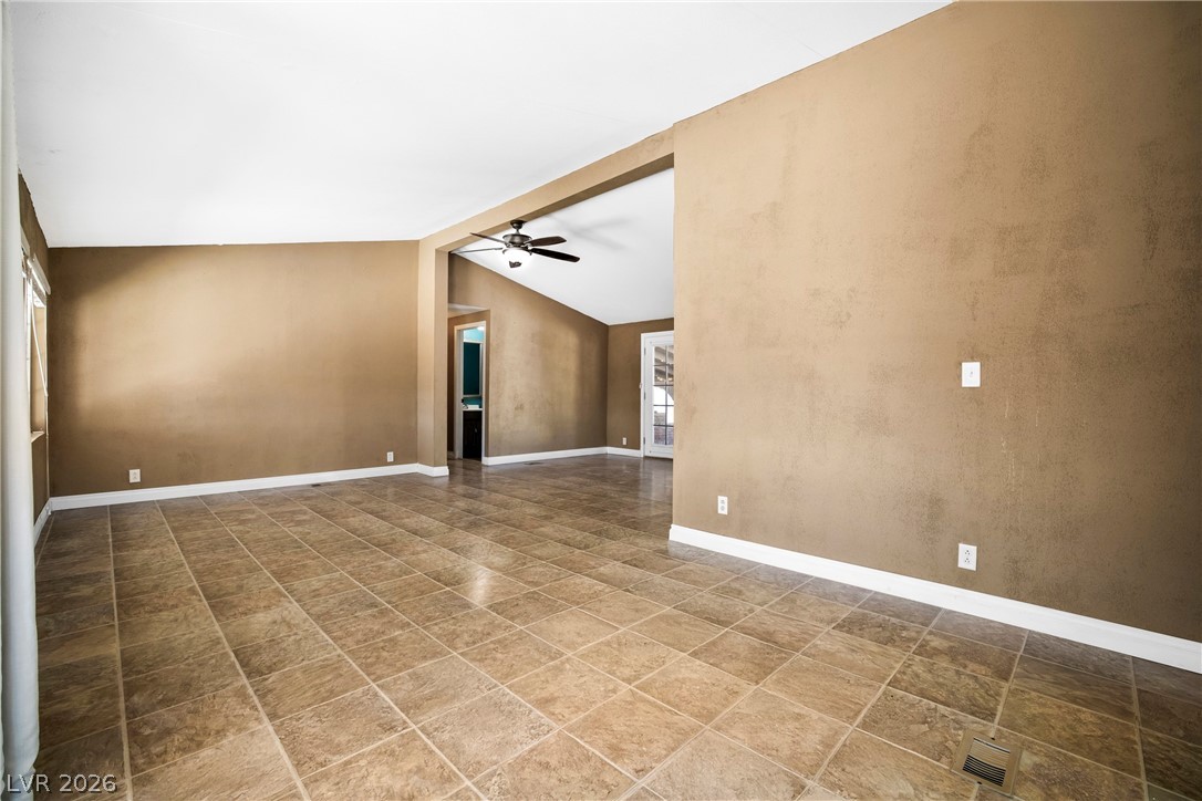 1455 North Curohee Street